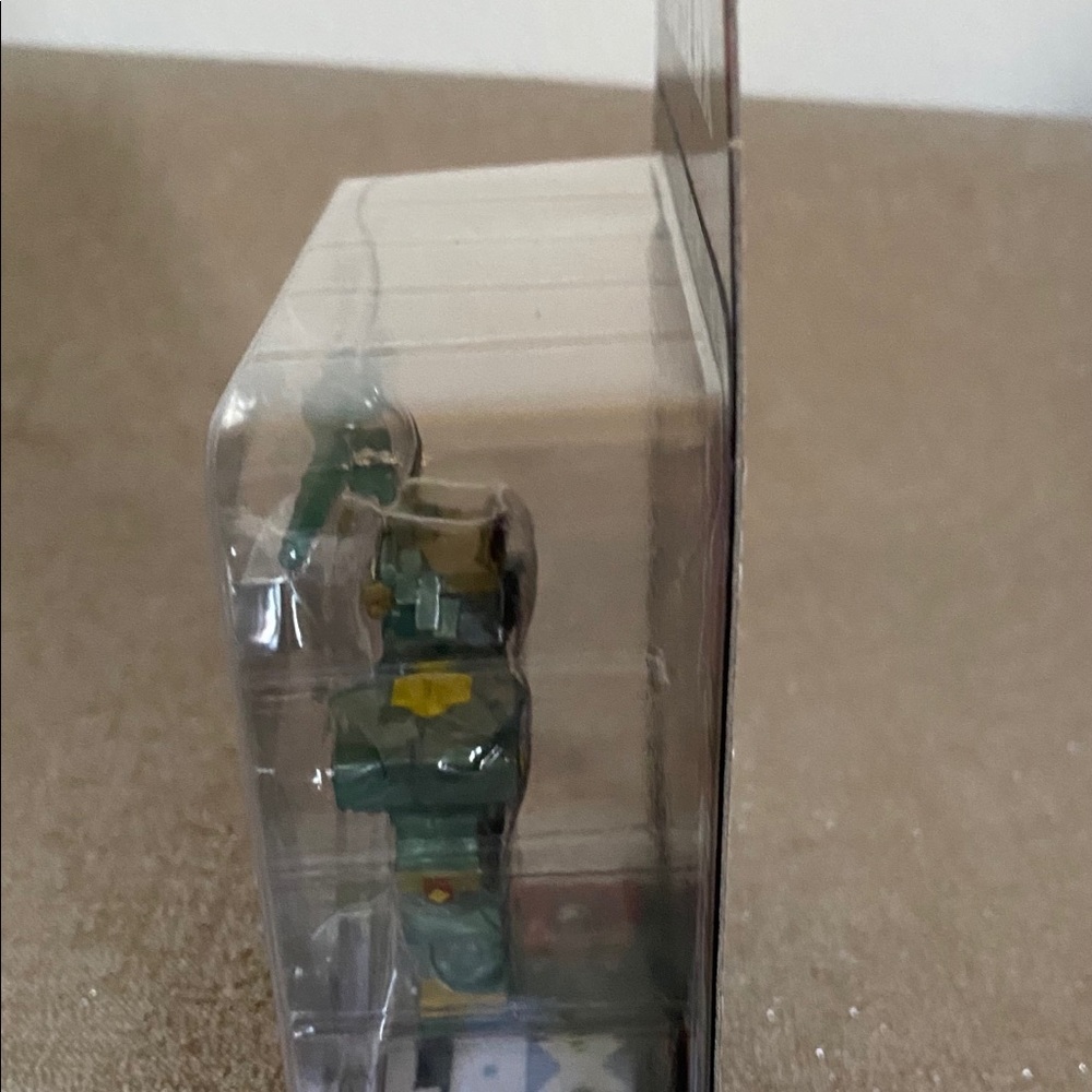 Roblox Series 8 Celebrity Action Core Figure - Picture 4 of 11